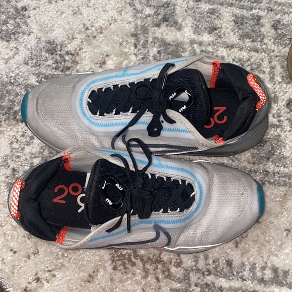 Nike Air Max 2090 ‘Pure Platinum’ - Picture 4 of 4